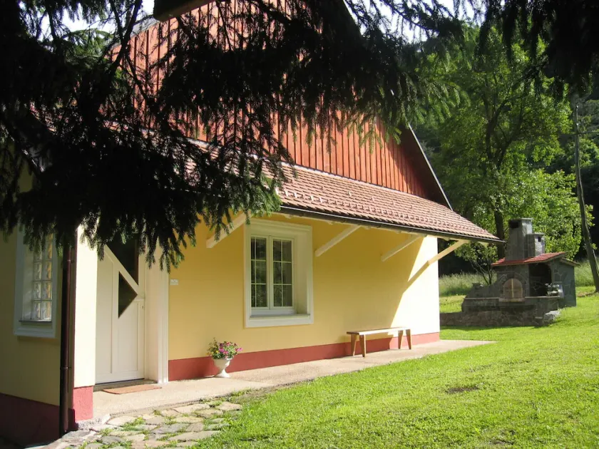 Apartma Vintgar - flodudsigt - Image 1