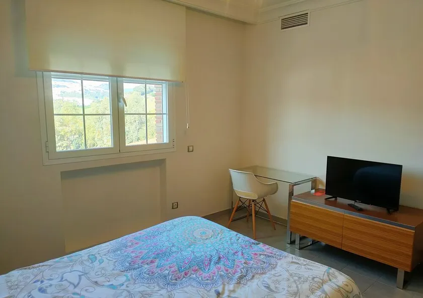 Holiday Home 'Pablo Picasso 9' with Mountain View, Wi-Fi and Air Conditioning - Image 1
