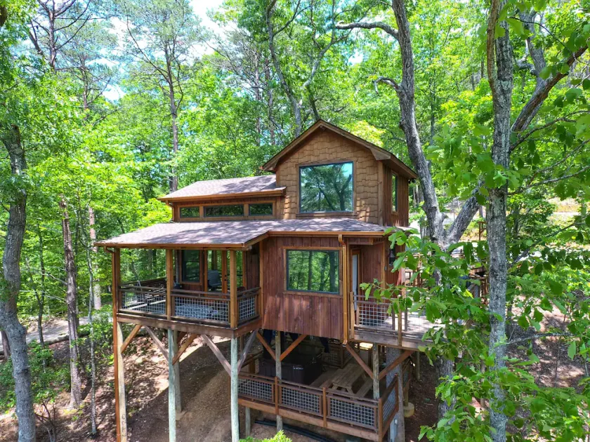 Canopy Blue Luxury Treehouse * boblebad, pejs, gyngeseng, fantastisk udsigt * - Image 1