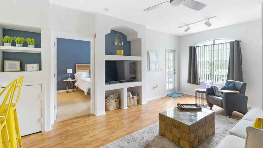 Resort-style 1bdr/1bath condo - Near Busch Gardens, Hospitals, Tampa & Beaches - Image 1