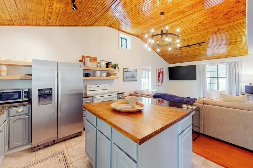 Dog-Friendly Waterfront Home with Dock, Grill, Water Views, Patio, Washer/Dryer - Image 1