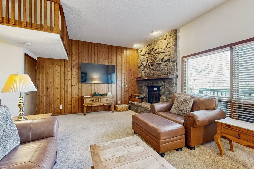 Comfortable home with breathtaking mountain views and high-speed WiFi - Image 1