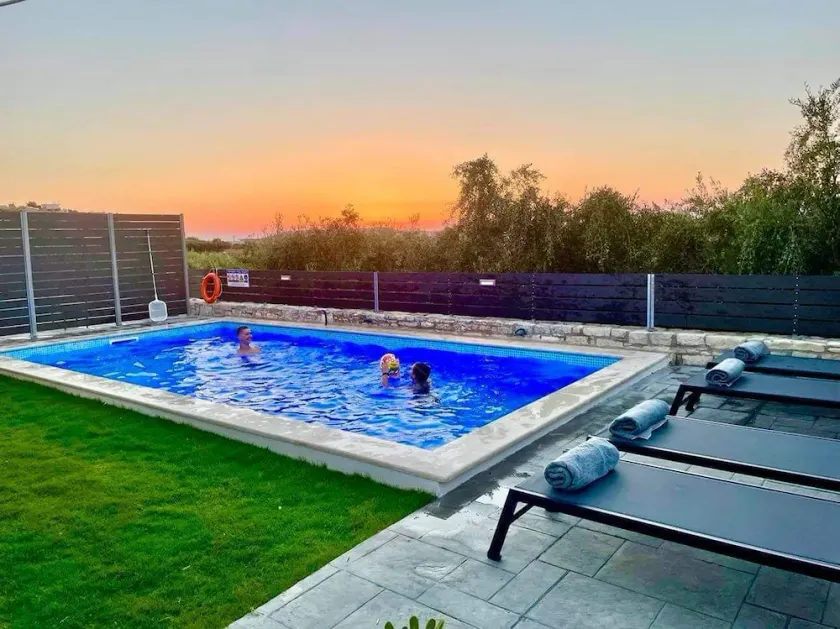 Villa Sheila with private pool - Image 1