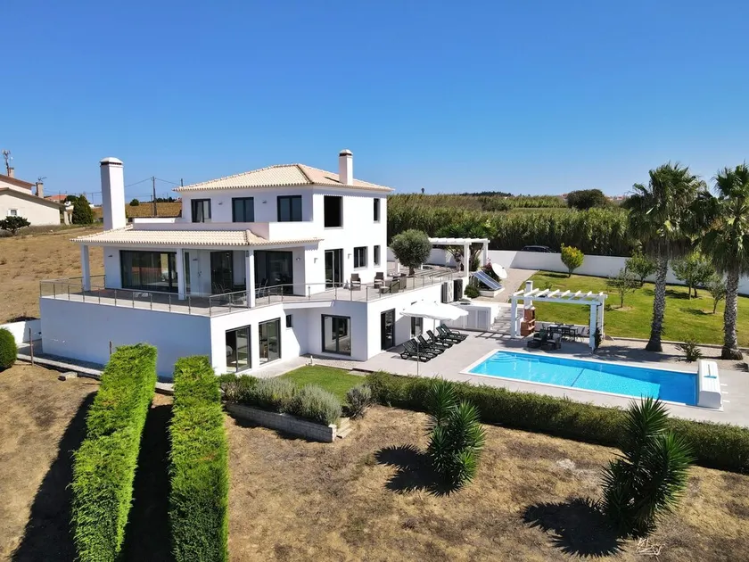 Luxus 4-Bett-Villa mit großem Pool, 8 Personen, wunderschön eingerichtet. - Image 1