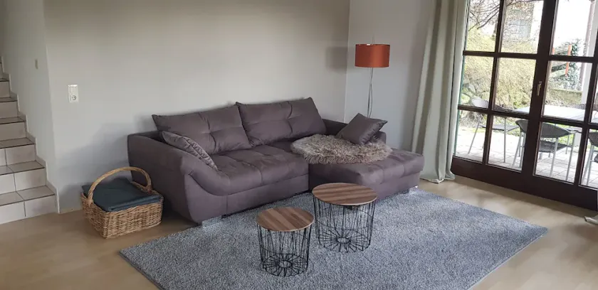 Gemütliche 2-zimmer Wohnung in Stadtnähe - Image 1