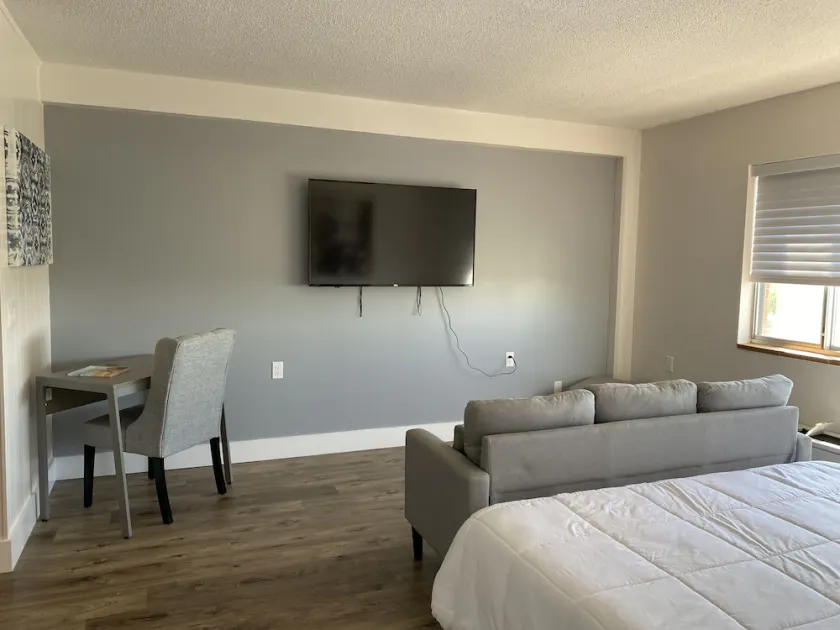 Innovative Studio Apartment - Image 1