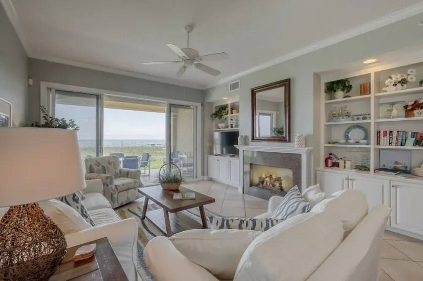 UN WOW! Vivre sur la plage de sable / surf en bord de mer, immaculé et privé. . 5 min. à St Aug. - Image 1