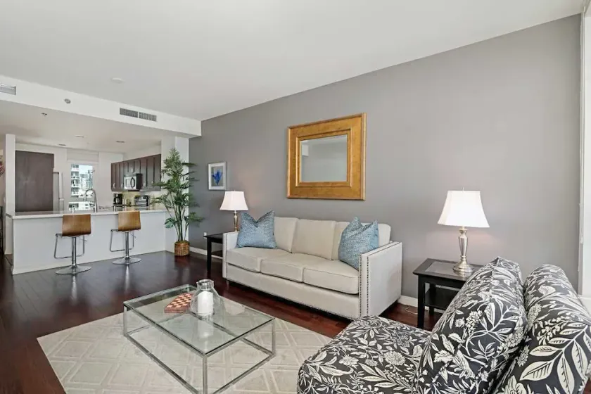 Spacious Condo with Direct Views into Petco Park - Image 1