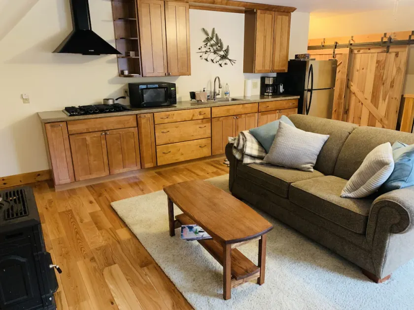 Waterfront Loft - Image 1