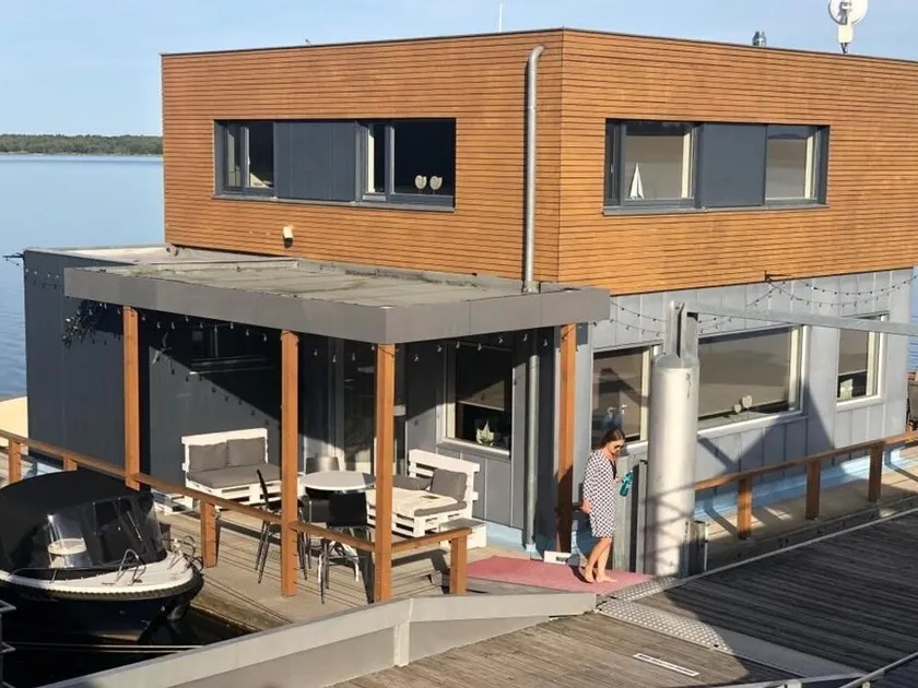 1. floating vacation home Möwe 1 - Floating vacation homes Gräbendorfer See - Image 1