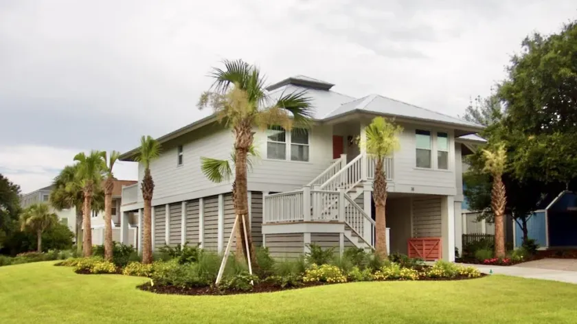 Modern Beach Home in Quiet Community w/Great Outdoor Spaces, Near Beach, w/Pool & Tennis! - Image 1