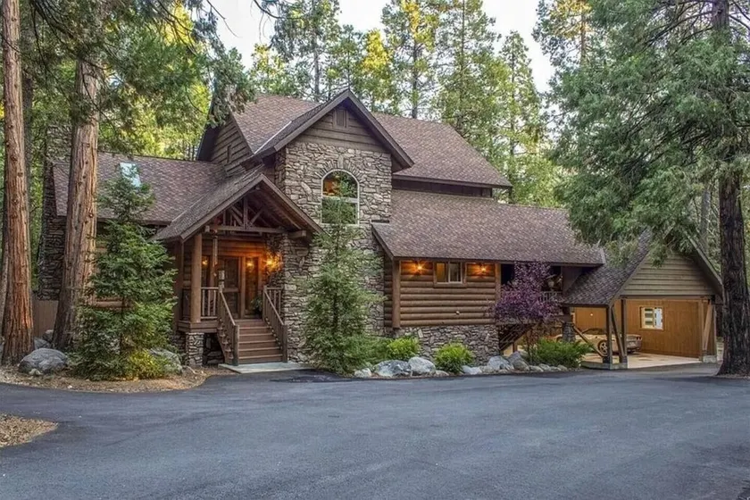 Idyllodge Luxury Creekside Estate 15 Acres - Image 1