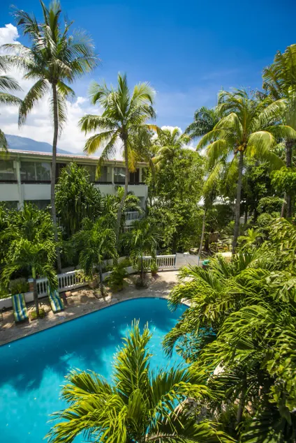 Le Plaza Hotel - Image 1