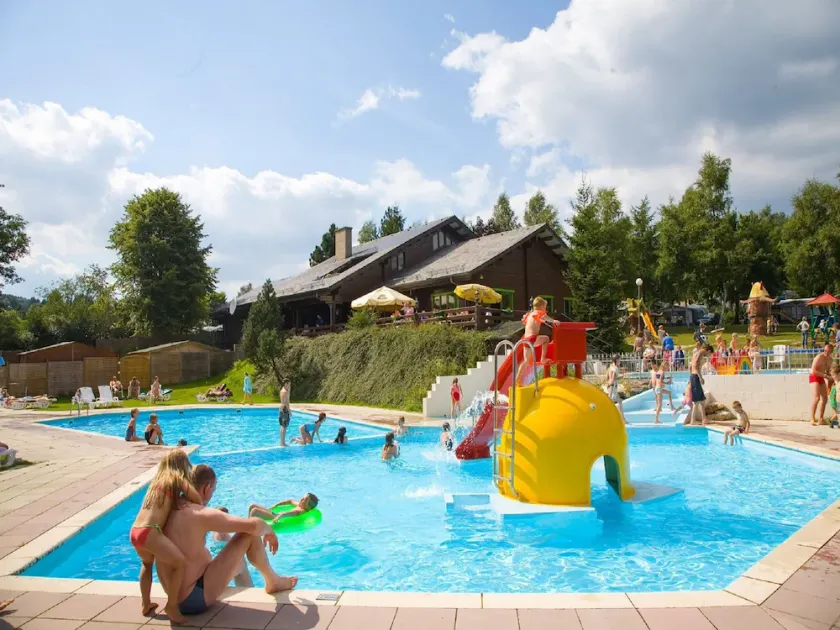 Holiday Home in Dochamps with hot tub - Image 1