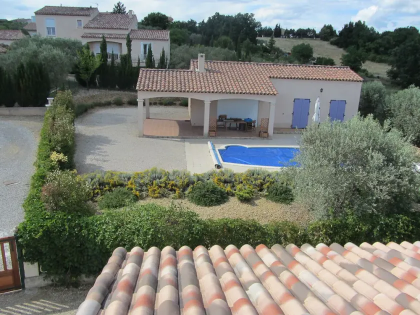 Provence, villa with swimming pool, on the lavender plateau, sunny - Image 1