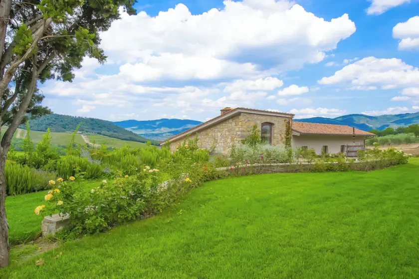 AMORE RENTALS - Villa Bacci mit beheiztem Innenpool, Garten und Parkplatz - Image 1