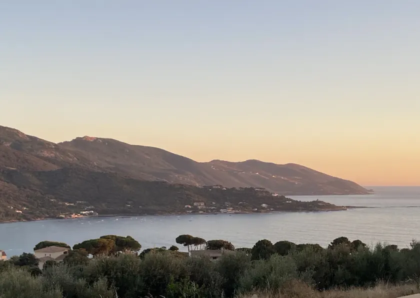Villa Corse du sud Avec Piscine Privée et vue Mer, à 3 mn de la Plage - Image 1
