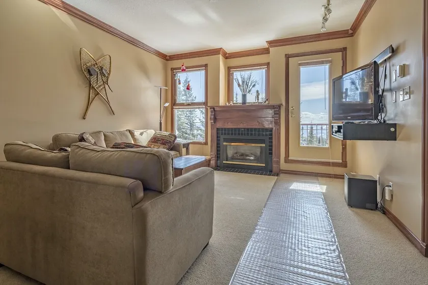Deluxe Grandview Condo with High Ceilings with Great Ski Access - Pet Friendly! - Image 1