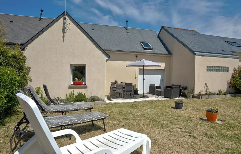 La Maison D'ici Et D'ailleurs - Image 1