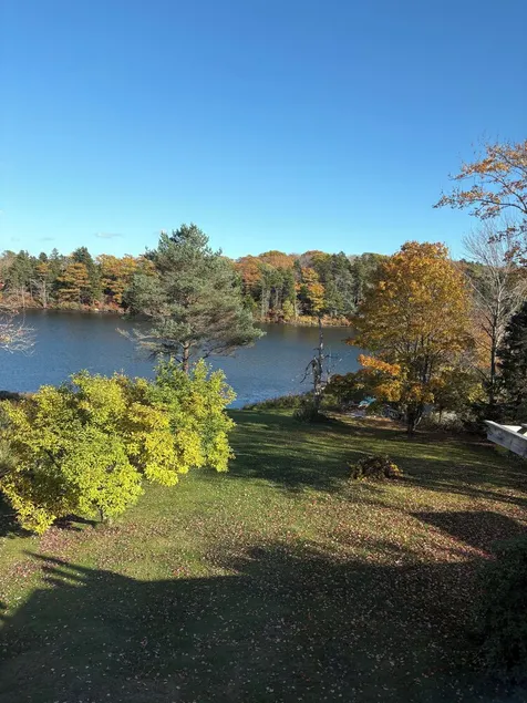 Spectacular Lakeview - Image 1