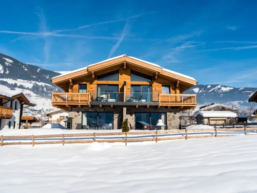 Luxurious Holiday Home in Niedernsill with Sauna - Image 1