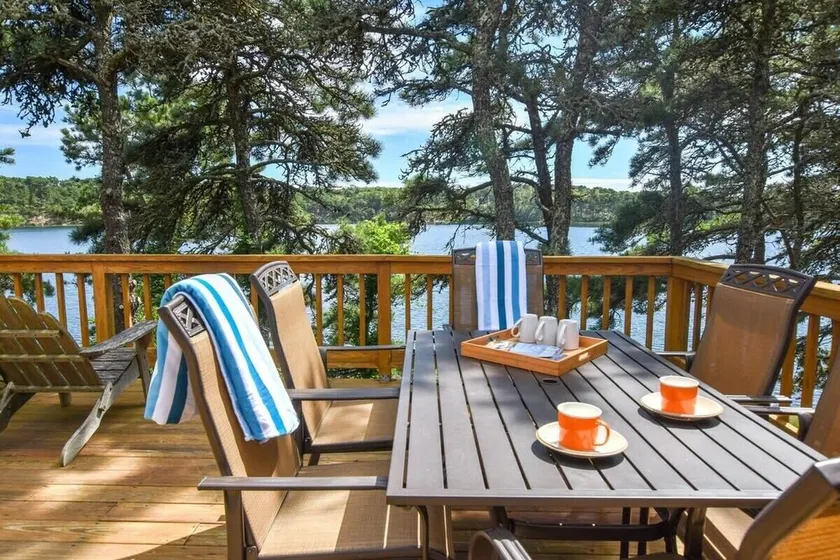Amazing Location! Lakefront Waterside Deck - Image 1