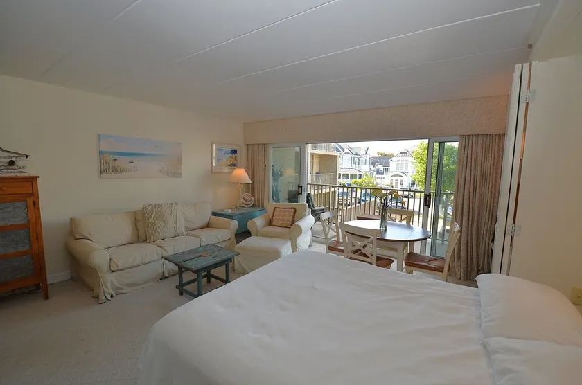Studio & 1 Bath in Rehoboth Beach, DE - Image 1