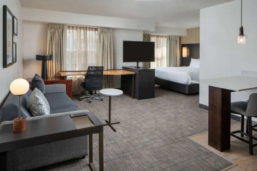Your Home Away From Home! Free Breakfast, Pet-friendly Property! - Image 1