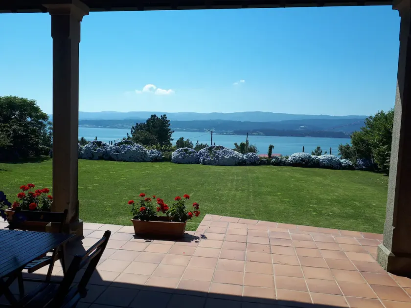 Lovely house, wonderfull views over the sea, free wi-fi, fireplace, bbq, garden - Image 1