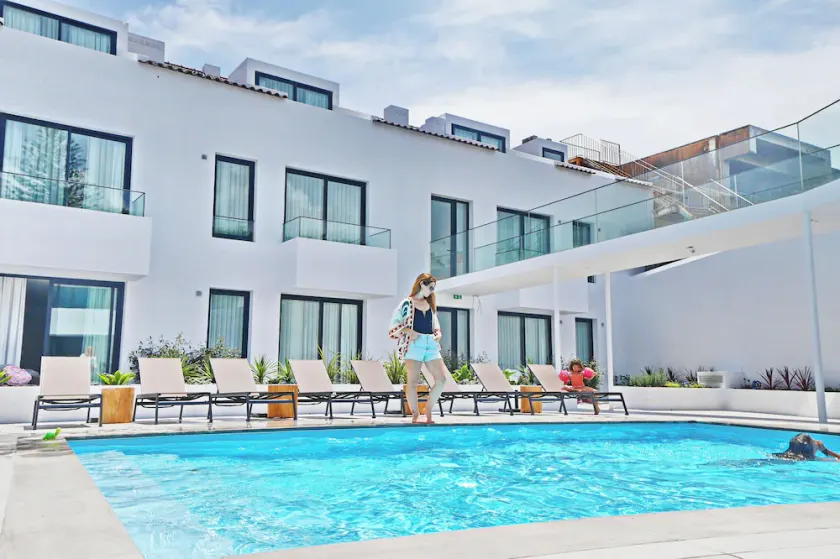 Pêro Teive Bay Apartments Hotel - Image 1