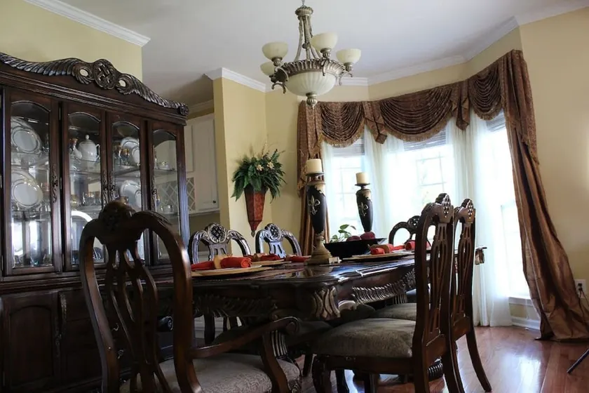 Green Lane Retreat - Image 1