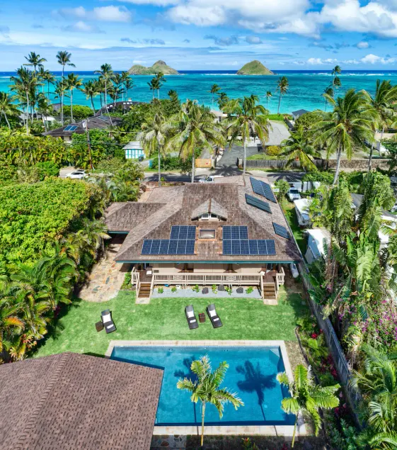 Hale Mokulua ~ 5 bd mit privatem Pool und Spa ~ Schritte zum Lanikai Beach ~ 3 Wohnbereiche - Image 1