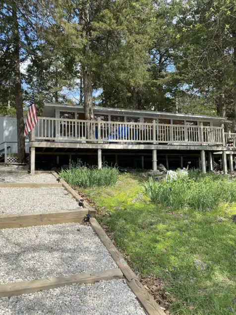 Lake View Cabin - Cozy Cabin Lake of the Ozarks - Image 1
