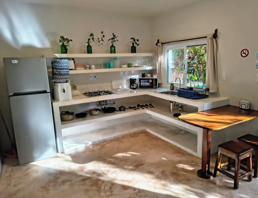 Hotel & Suites Oasis Bacalar \"Suite Piña\" - Image 1