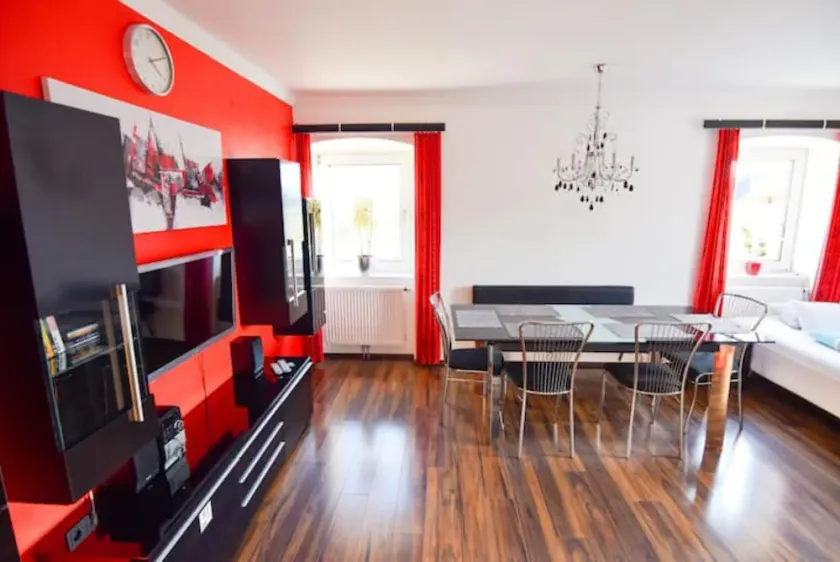 Schöne 90m² Wohnung mit Drei Zimmern am Land - Image 1