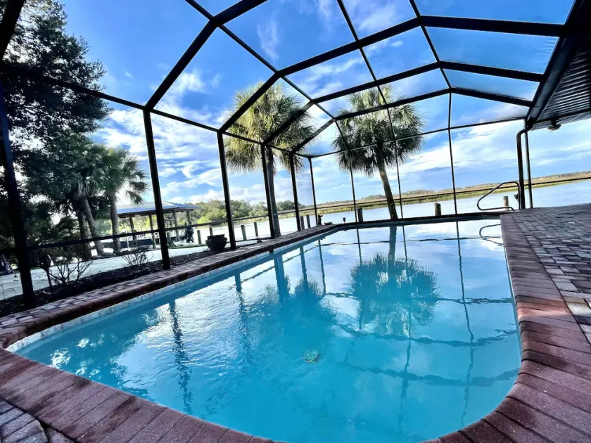 Mason Creek Lodge - Waterfront Pool Home - Fishing - Scalloping - Image 1