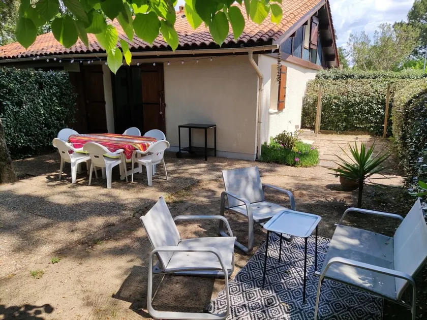 Maison proche plage dans résidence avec piscine - Image 1
