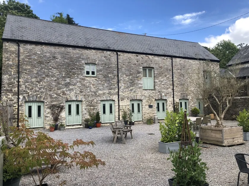 Four bedroom stone barn conversion near Dartmoor and Devon beaches - Image 1