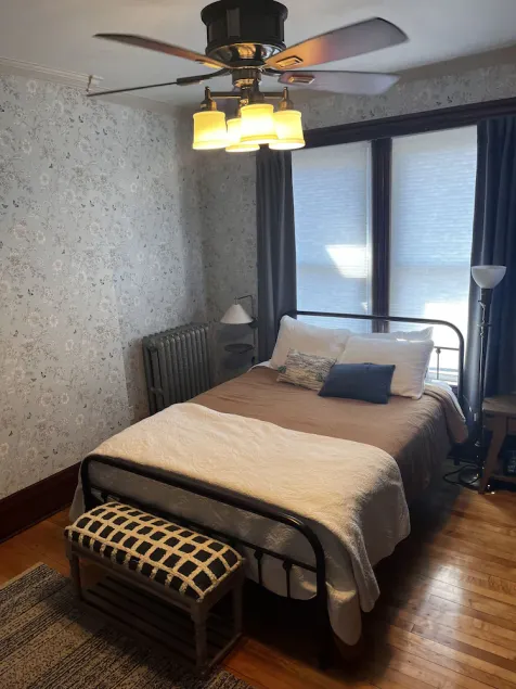Suite studio au deuxième étage à pied au coeur de Marquette à quelques pas du centre-ville - Image 1