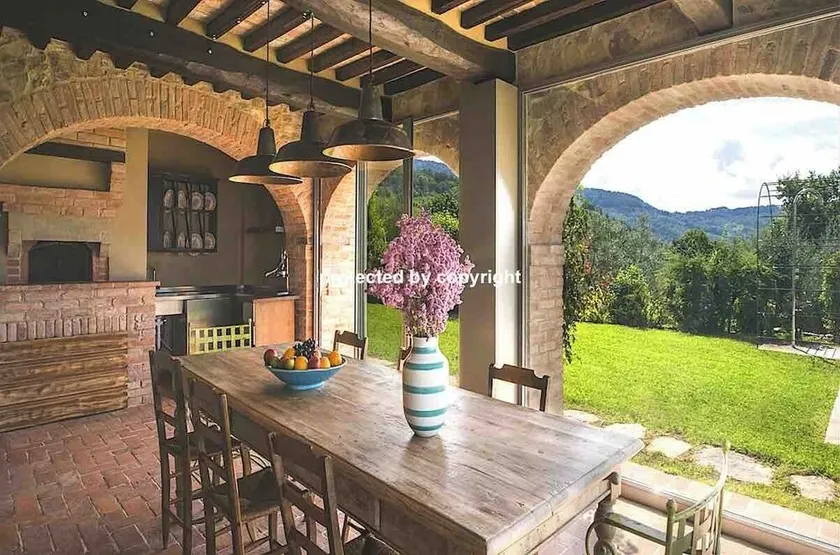 Luxusvilla inmitten von Weinbergen - Image 1