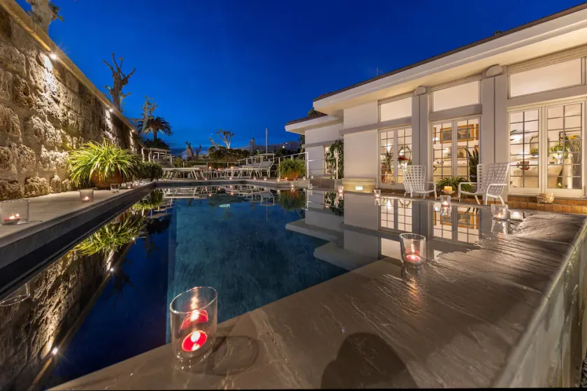 Villa Lux with Swimming Pool - Image 1