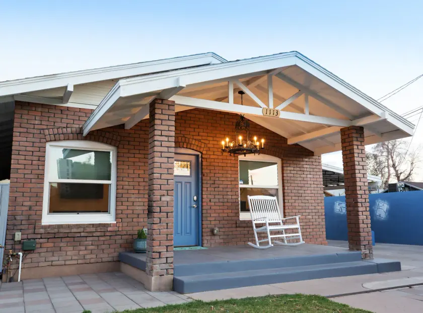 Bad Ass Bicycle Bungalow - Historic Downtown Phoenix Home - 7 mins to Airport - Image 1