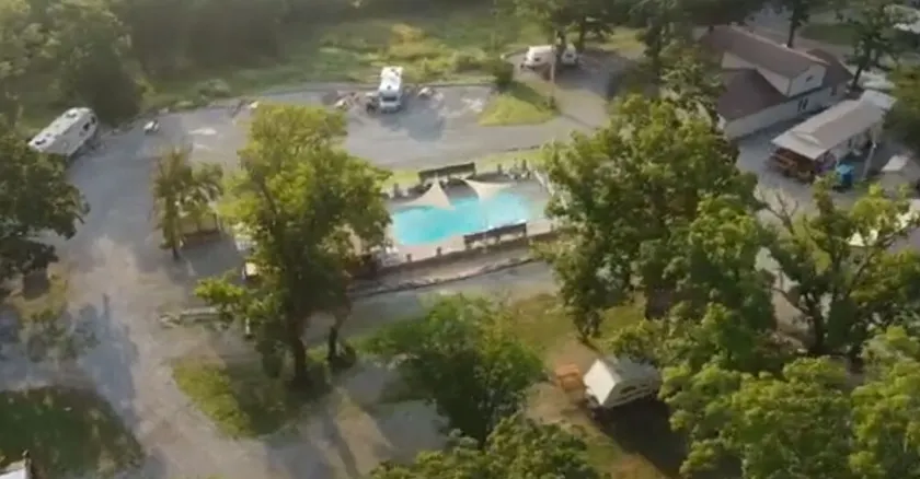 Kellers Kove Cabin and RV Resort - Image 1