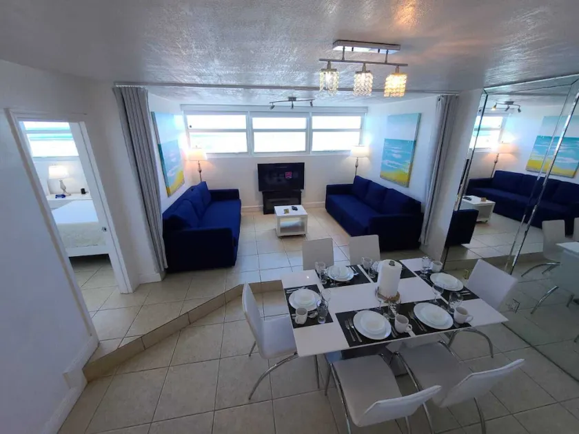 Cute condo with ocean view pool, bar, free parking and gym! - Image 1