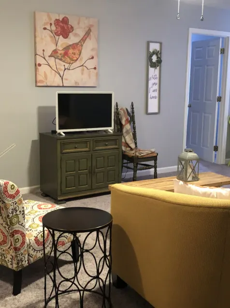 “our little green with envy”Gallipolis No cleaning fee and no Taxes all include. - Image 1