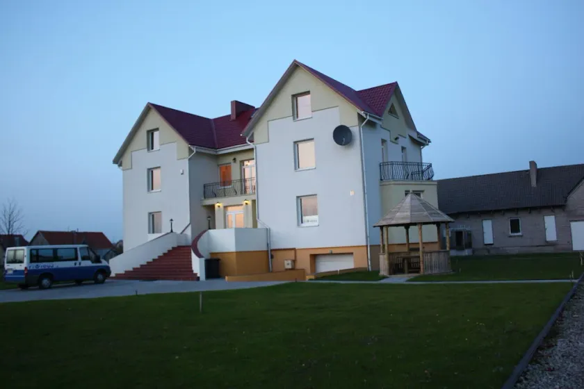Fantasticamente Grande Casa de Luxo - até 600m², Jacuzzi, Sauna - Image 1