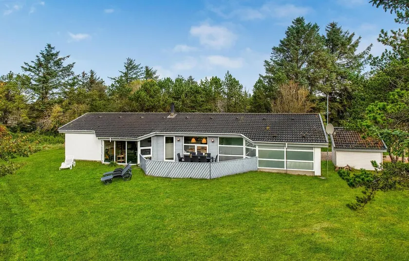 Fantastisk hjem i Blåvand med sauna - Image 1