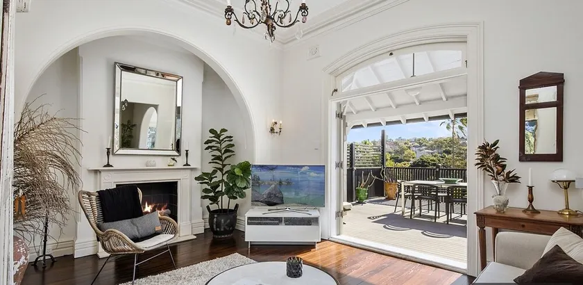 Modern Classic at Mosman Bay - 5 Mins To Ferry - Image 1