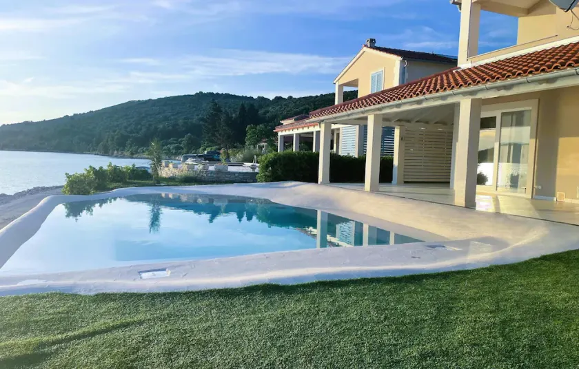 Gorgeous home in Veli rat - Image 1
