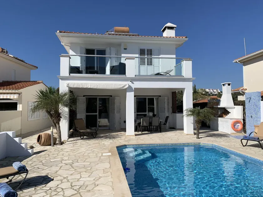 Villa di lusso con piscina privata nel villaggio di Pissouri - Image 1